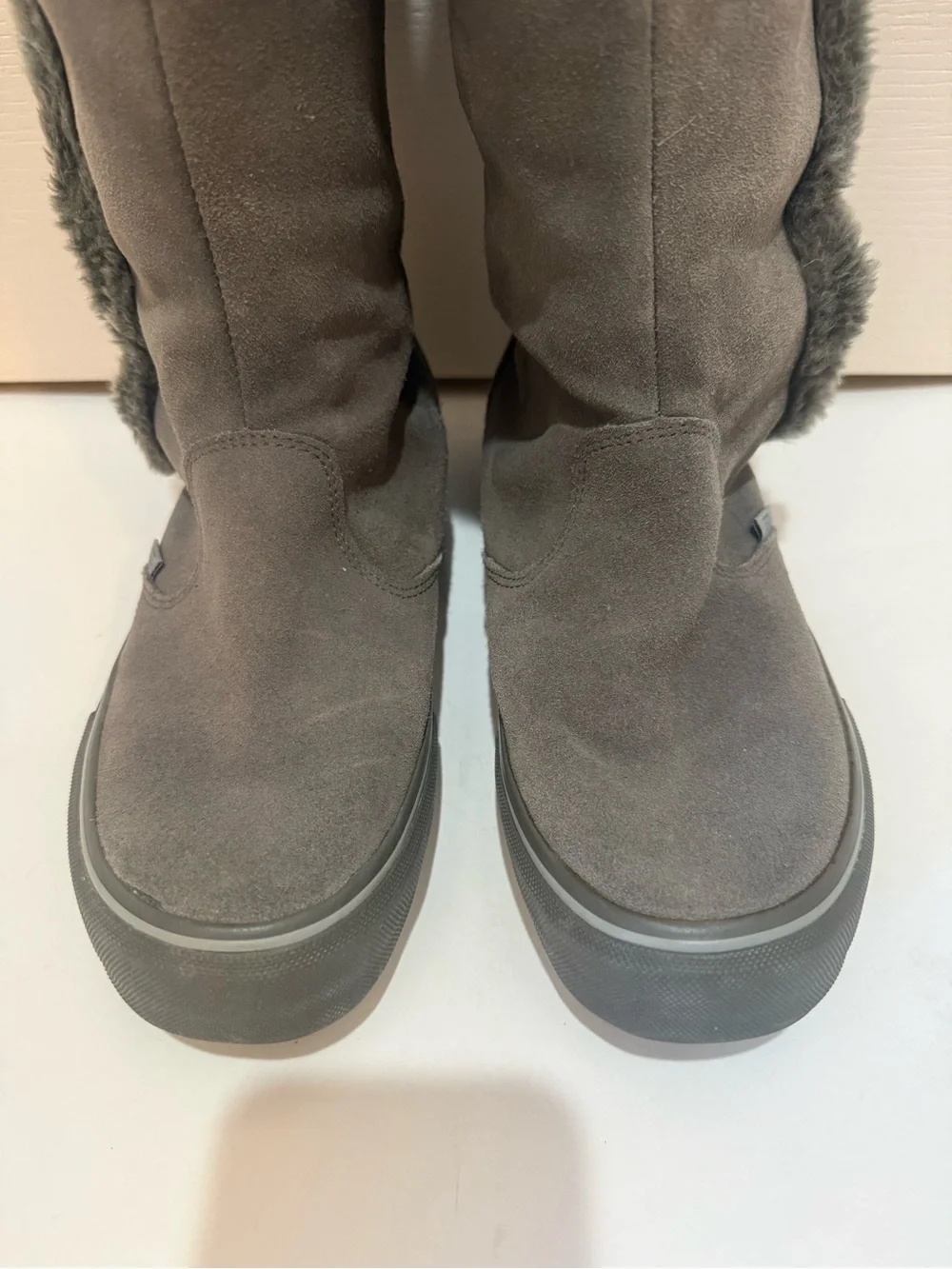 Vans Phoebe Women's Tall Faux-Fur Trim Suede Winter Boots in Gray